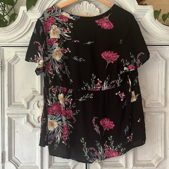 Torrid Black and Purple Floral Button-down Babydoll Top With Side Drawstring 1X - Picture 2 of 9